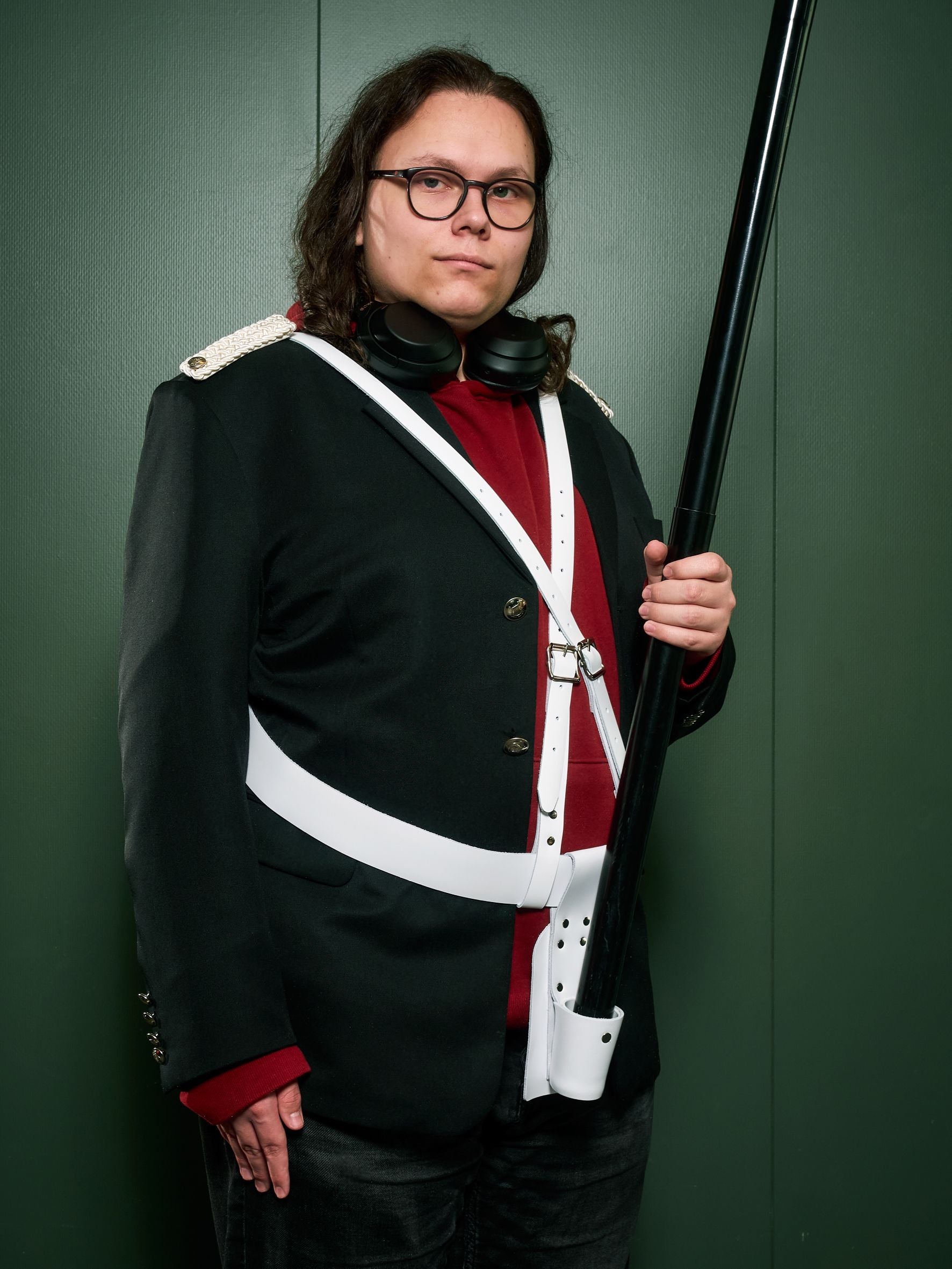 Fanebandolær front med belte og kryss, skinn